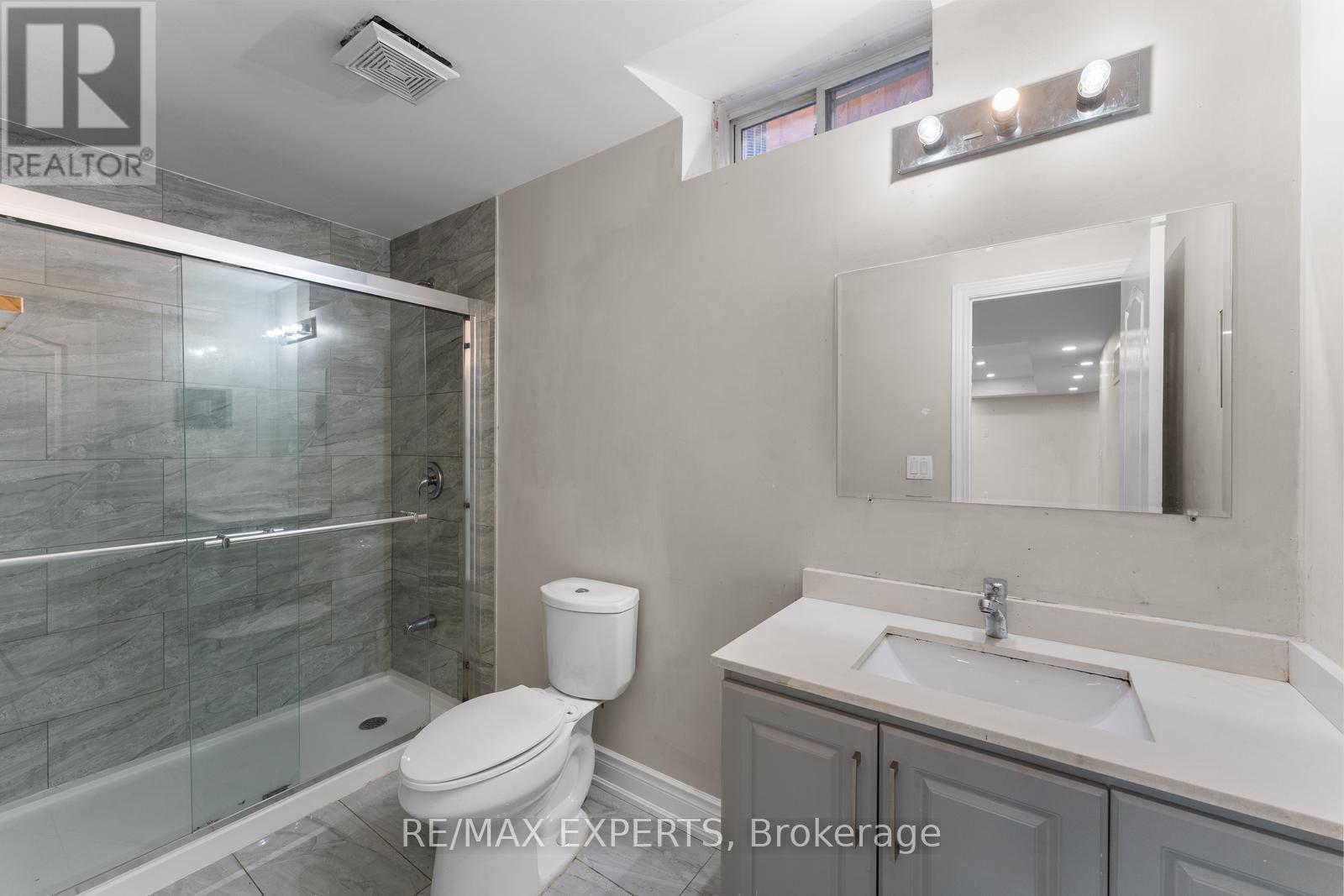 8047 Financial Drive, Brampton, Ontario  L6Y 0M9 - Photo 39 - W12478820