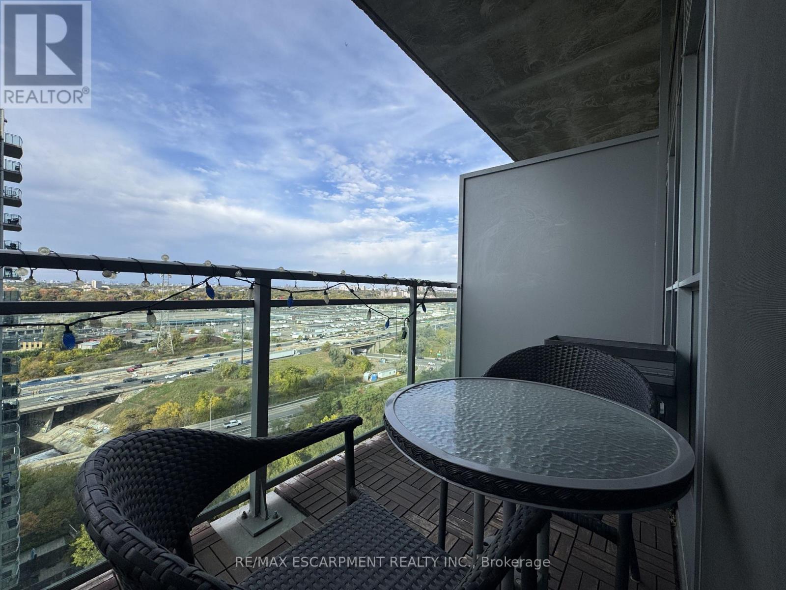 1622 - 165 Legion Road N, Toronto, Ontario  M8Y 0B3 - Photo 13 - W12478821