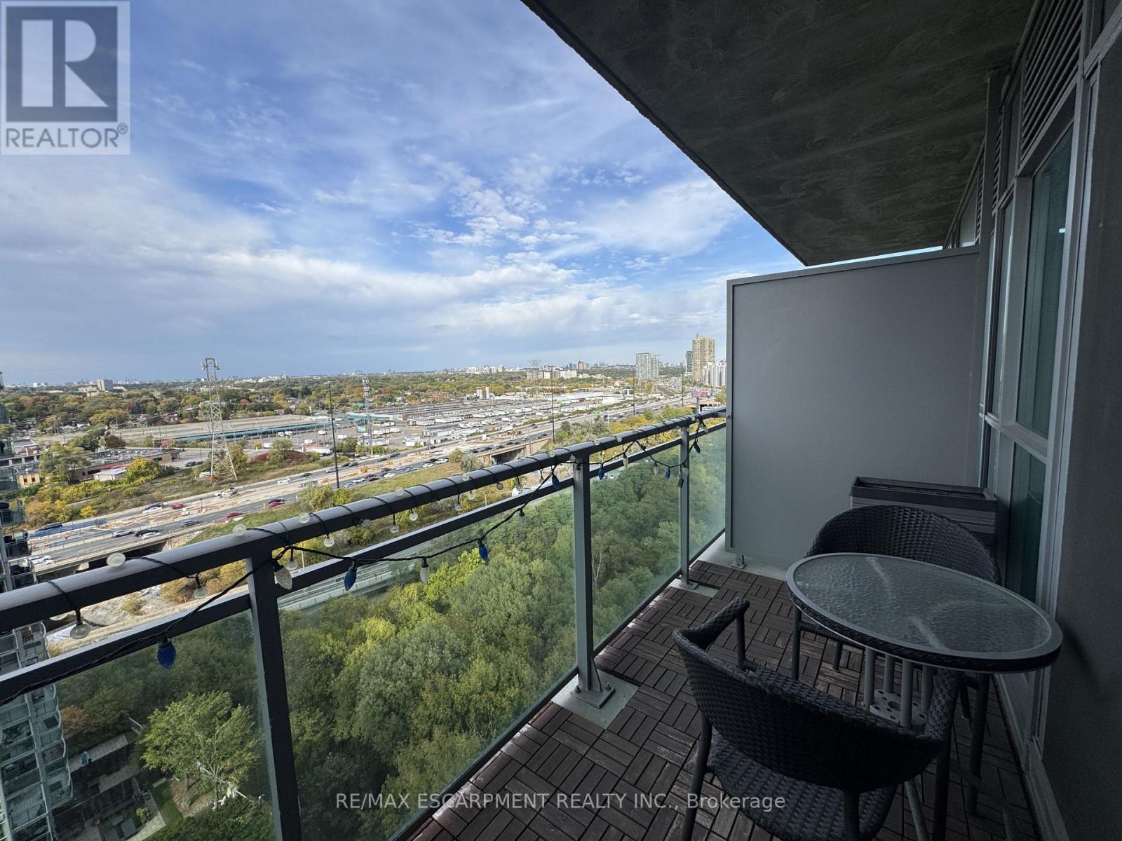 1622 - 165 Legion Road N, Toronto, Ontario  M8Y 0B3 - Photo 14 - W12478821