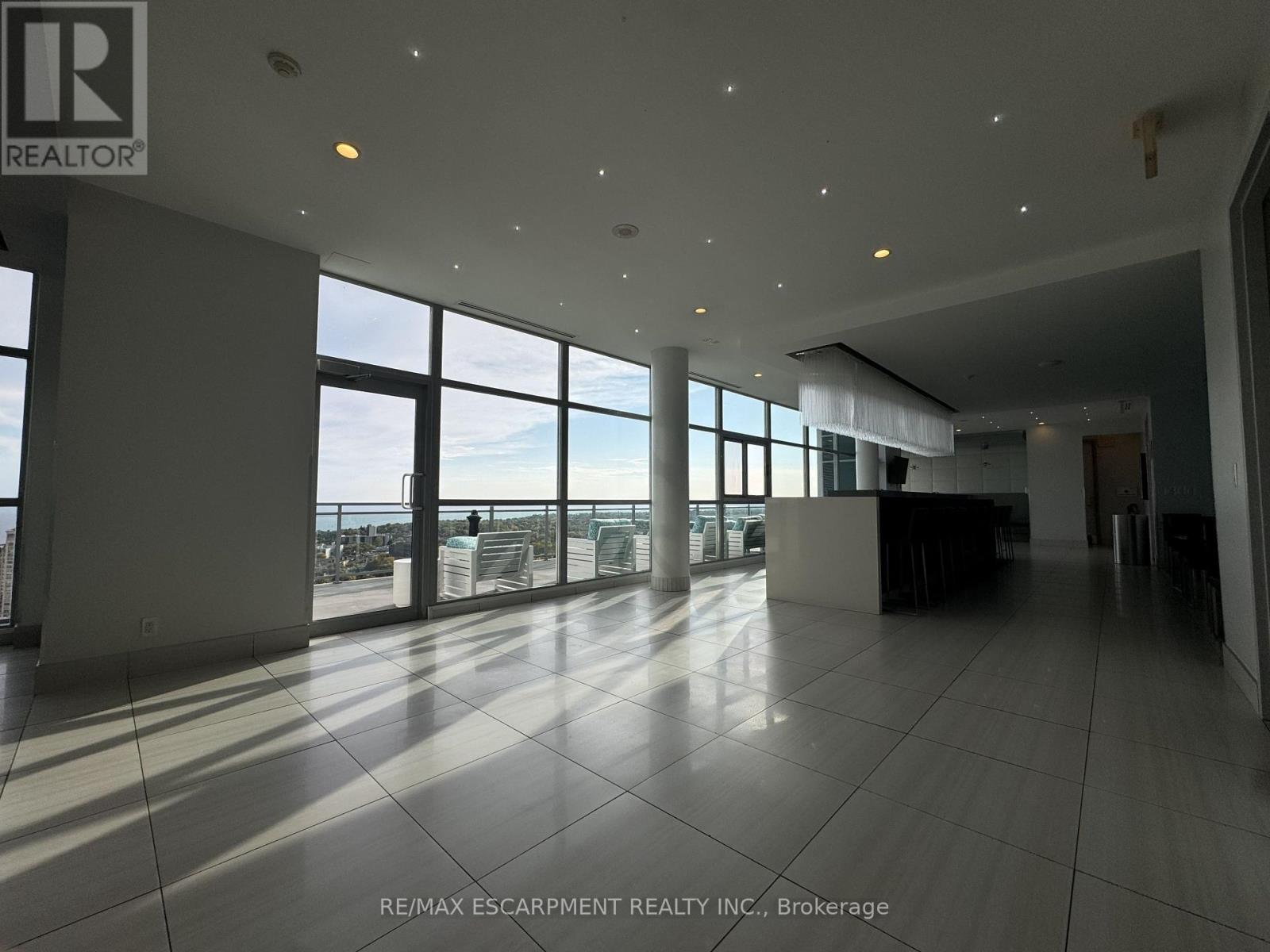 1622 - 165 Legion Road N, Toronto, Ontario  M8Y 0B3 - Photo 16 - W12478821