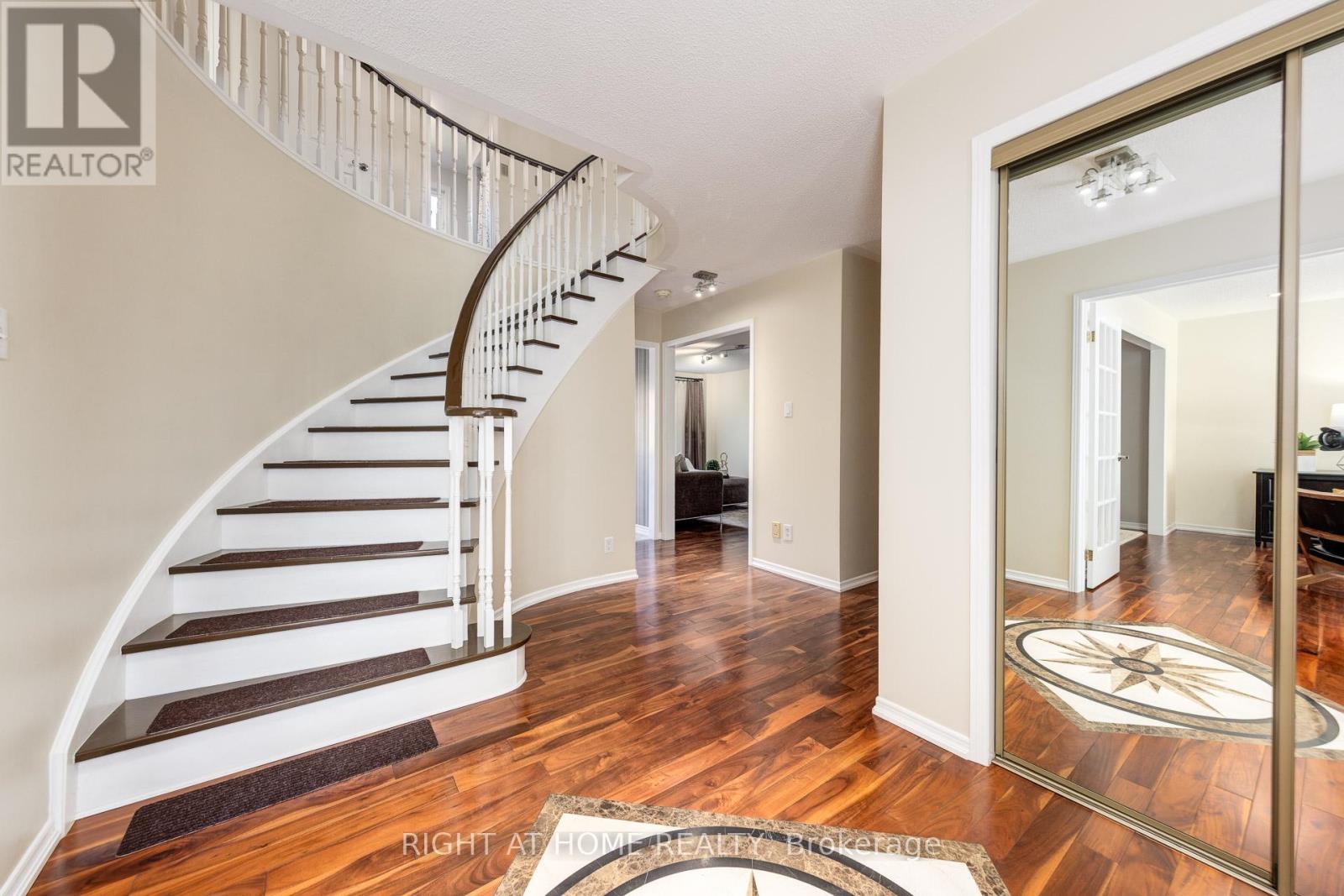 223 River Oaks Boulevard W, Oakville, Ontario  L6H 3V2 - Photo 22 - W12478835