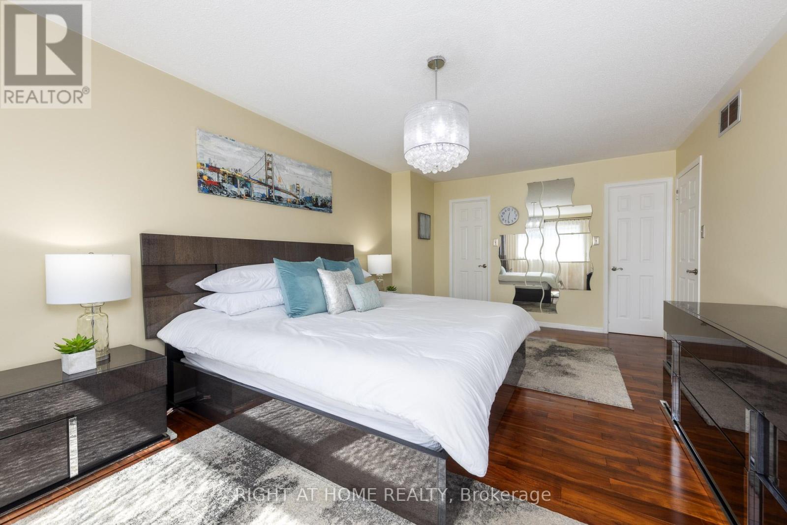 223 River Oaks Boulevard W, Oakville, Ontario  L6H 3V2 - Photo 27 - W12478835