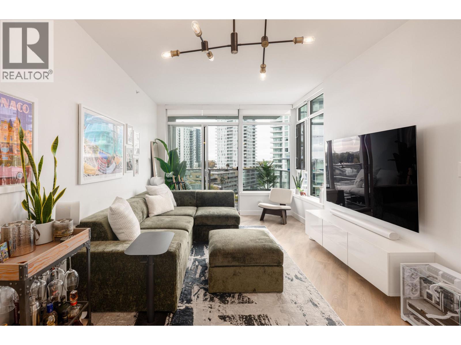 906 3557 Sawmill Crescent, Vancouver, British Columbia  V5S 0E2 - Photo 8 - R3061373