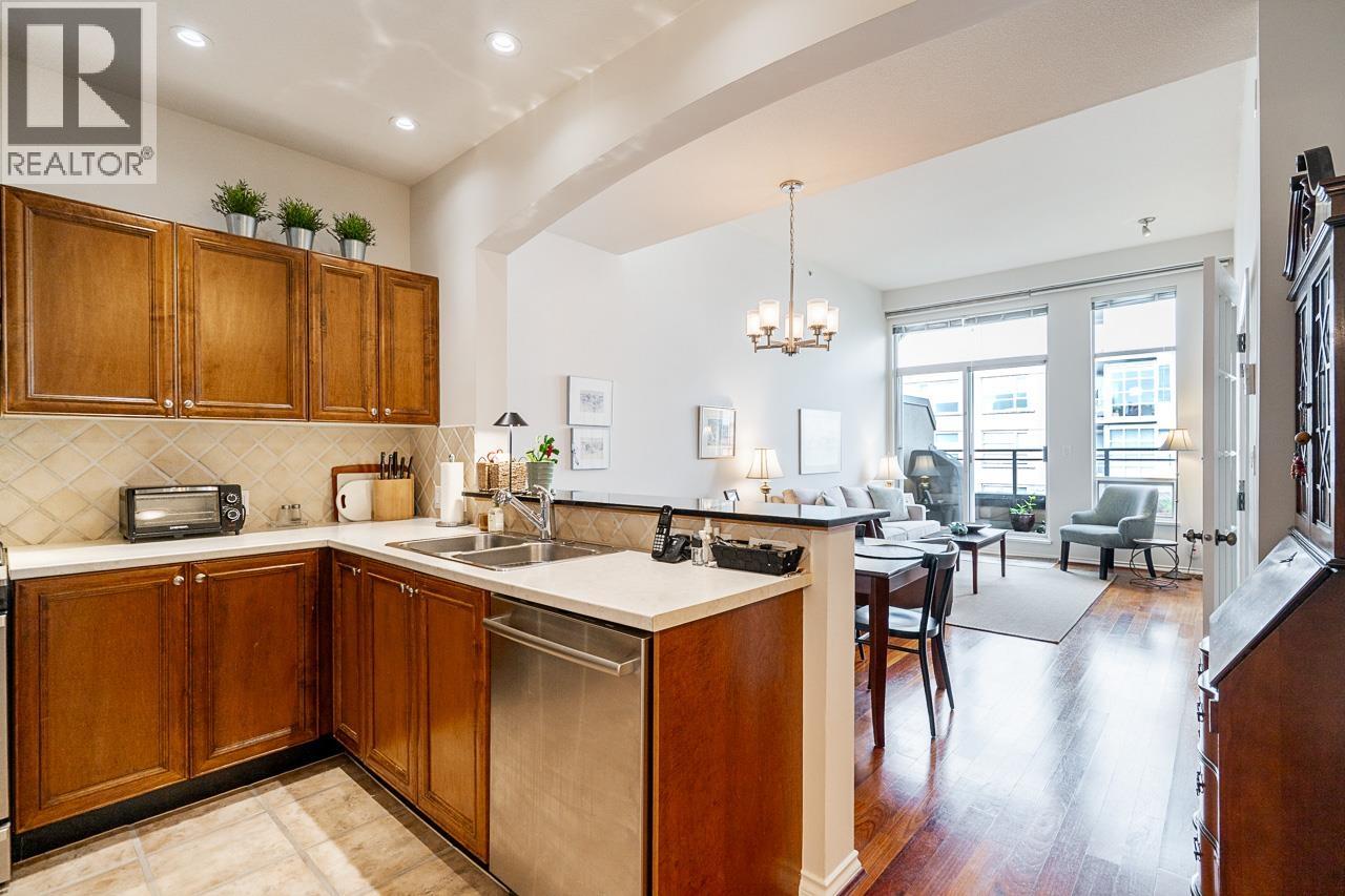 402 2175 Salal Drive, Vancouver, British Columbia  V6K 4V2 - Photo 8 - R3061376