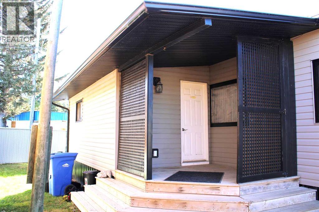 23, 111 6 Street  Se, Sundre, Alberta  T0M 1X0 - Photo 5 - A2266032