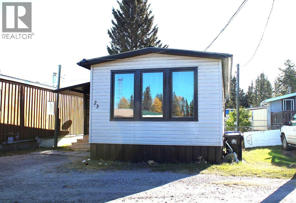 23, 111 6 Street  Se, Sundre, Alberta  T0M 1X0 - Photo 2 - A2266032