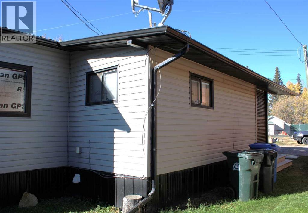 23, 111 6 Street  Se, Sundre, Alberta  T0M 1X0 - Photo 43 - A2266032