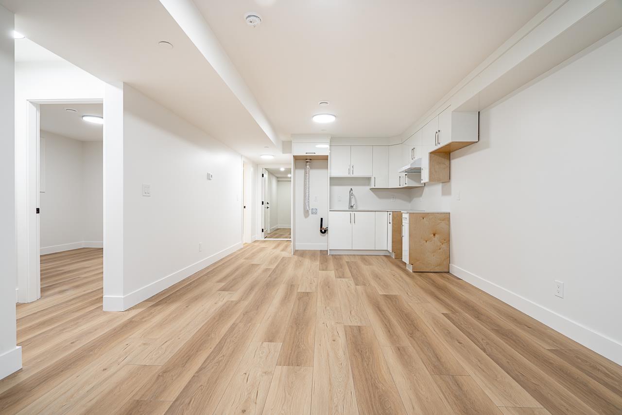 15492 Thrift Avenue, White Rock, British Columbia  V4B 2L9 - Photo 32 - R3059723