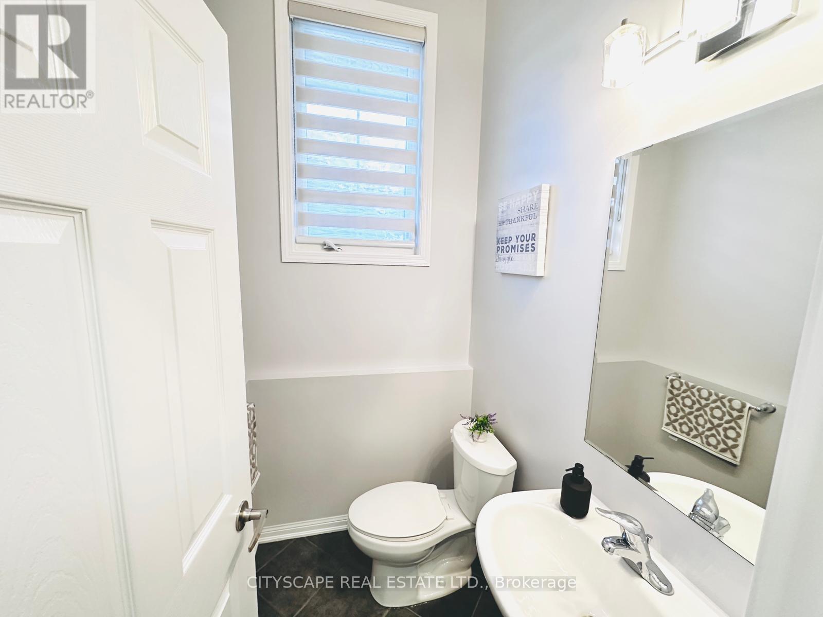 265 Mortimer Crescent, Milton (Ha Harrison), Ontario  L9T 8N8 - Photo 12 - W12461112