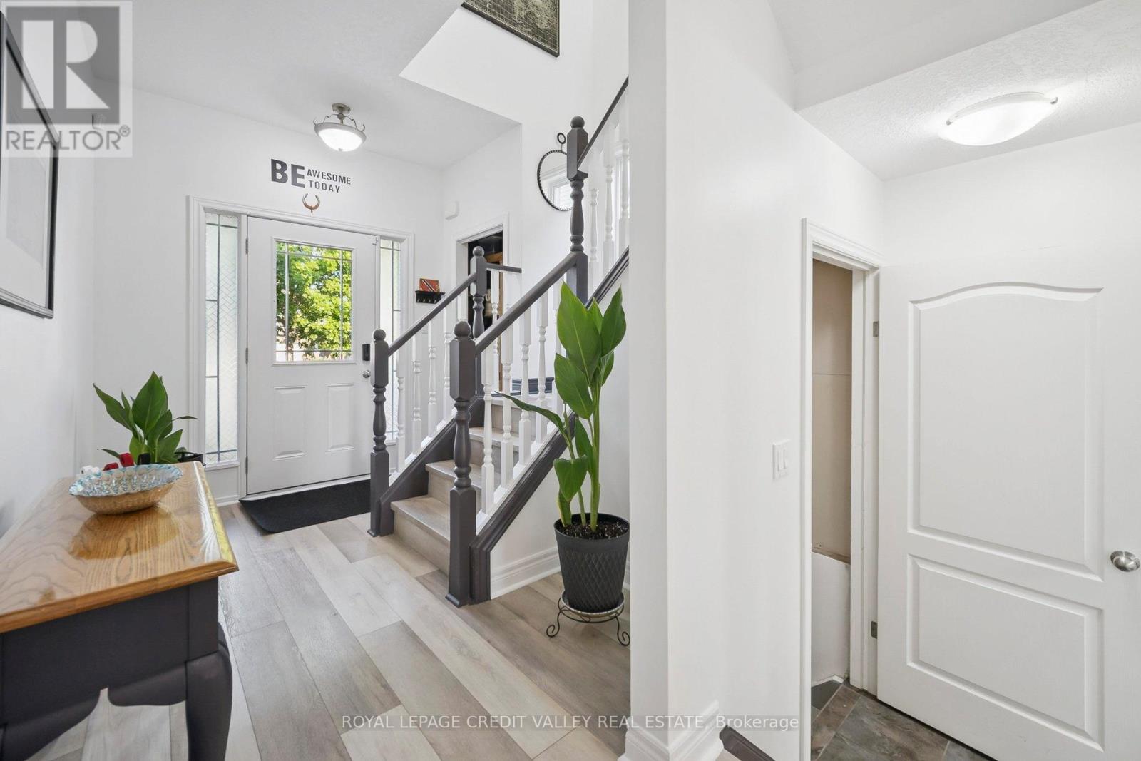 9 Peach Tree Boulevard, St. Thomas, Ontario  N5R 0B3 - Photo 6 - X12478725