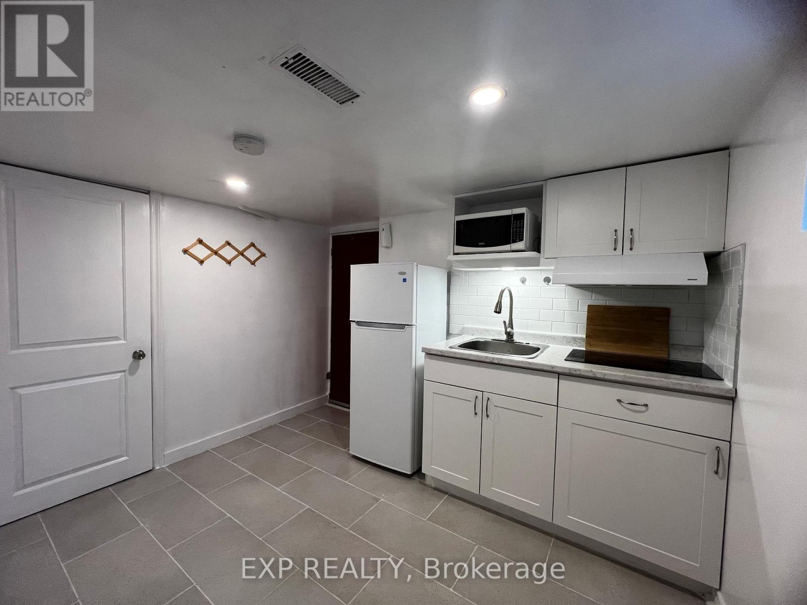 BSMT - 4424 SIXTH AVENUE, Niagara Falls, Ontario