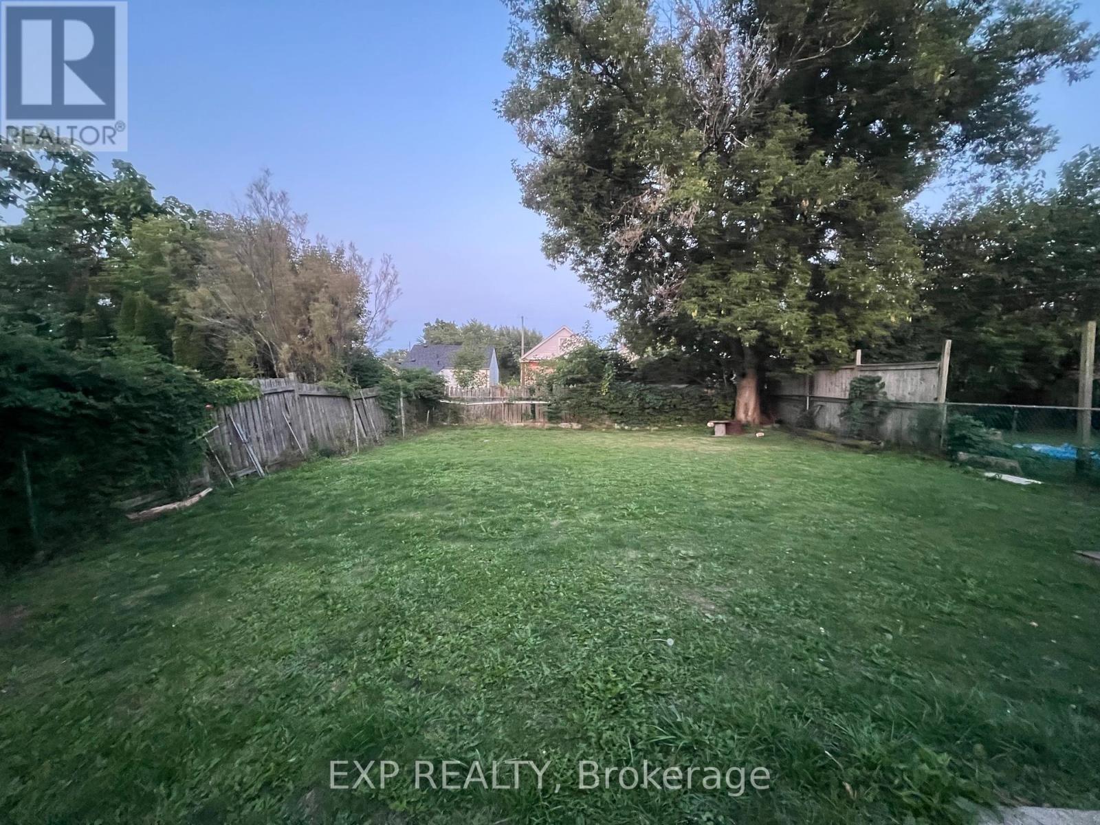 Bsmt - 4424 Sixth Avenue, Niagara Falls, Ontario  L2E 4T1 - Photo 8 - X12478732