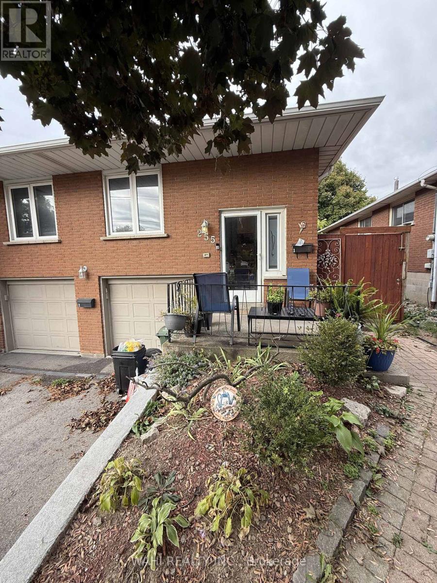 UNIT 1 - 255 CARSON DRIVE W, Hamilton, Ontario