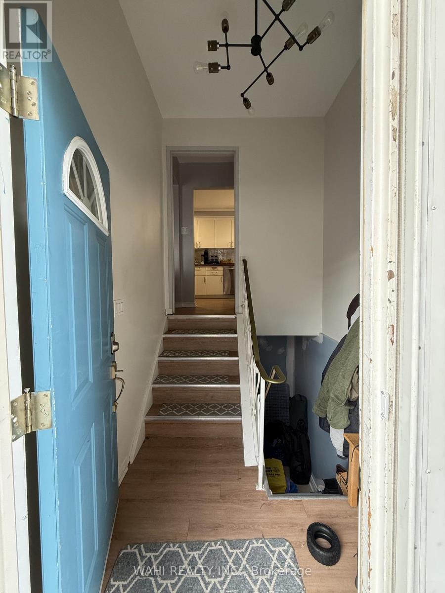 Unit 1 - 255 Carson Drive W, Hamilton, Ontario  L8T 2X8 - Photo 2 - X12478738