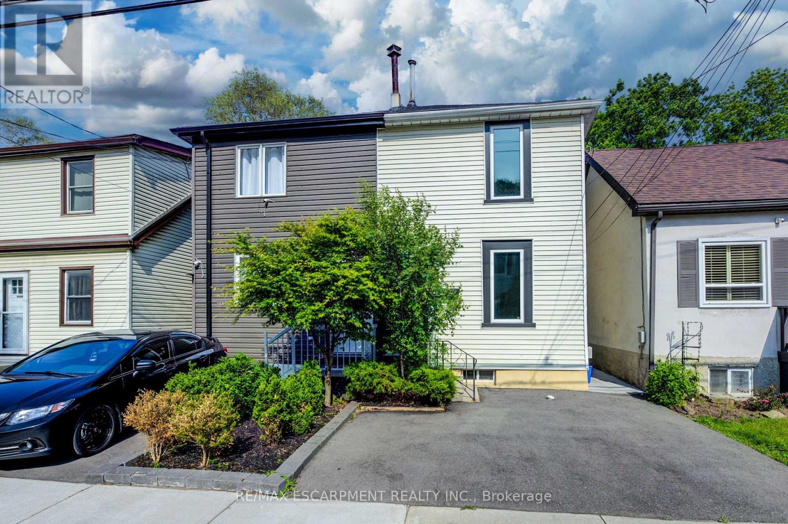 57 1/2 Breadalbane Street, Hamilton, Ontario  L8R 3G2 - Photo 3 - X12478764