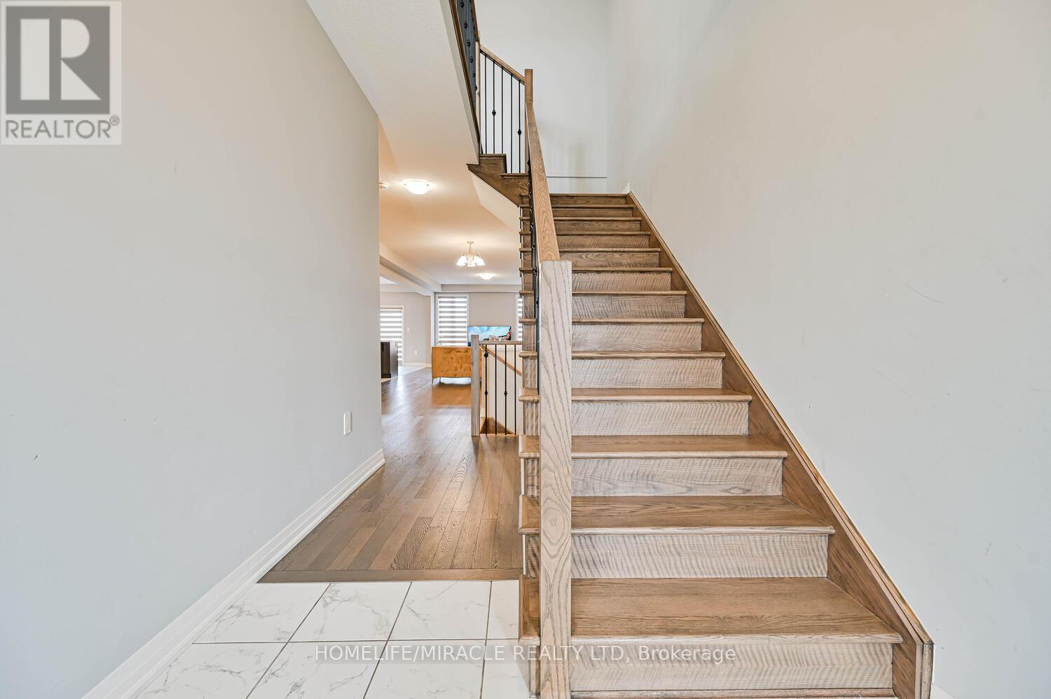 148 Cittadella Boulevard, Hamilton, Ontario  L0R 1P0 - Photo 3 - X12478814