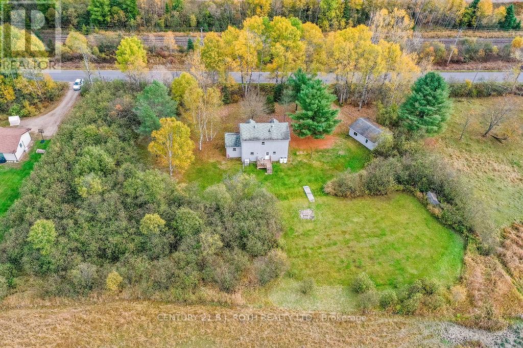 1048 Old North Road N, Huntsville (Chaffey), Ontario  P1H 2J4 - Photo 22 - X12398548