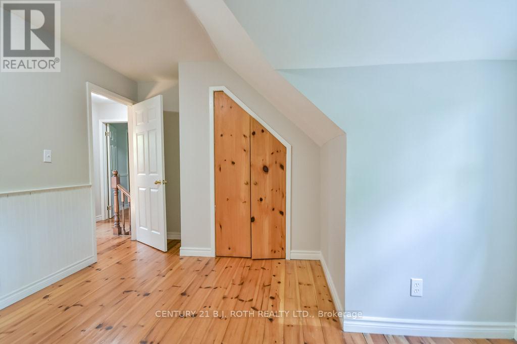 1048 Old North Road N, Huntsville (Chaffey), Ontario  P1H 2J4 - Photo 18 - X12398548