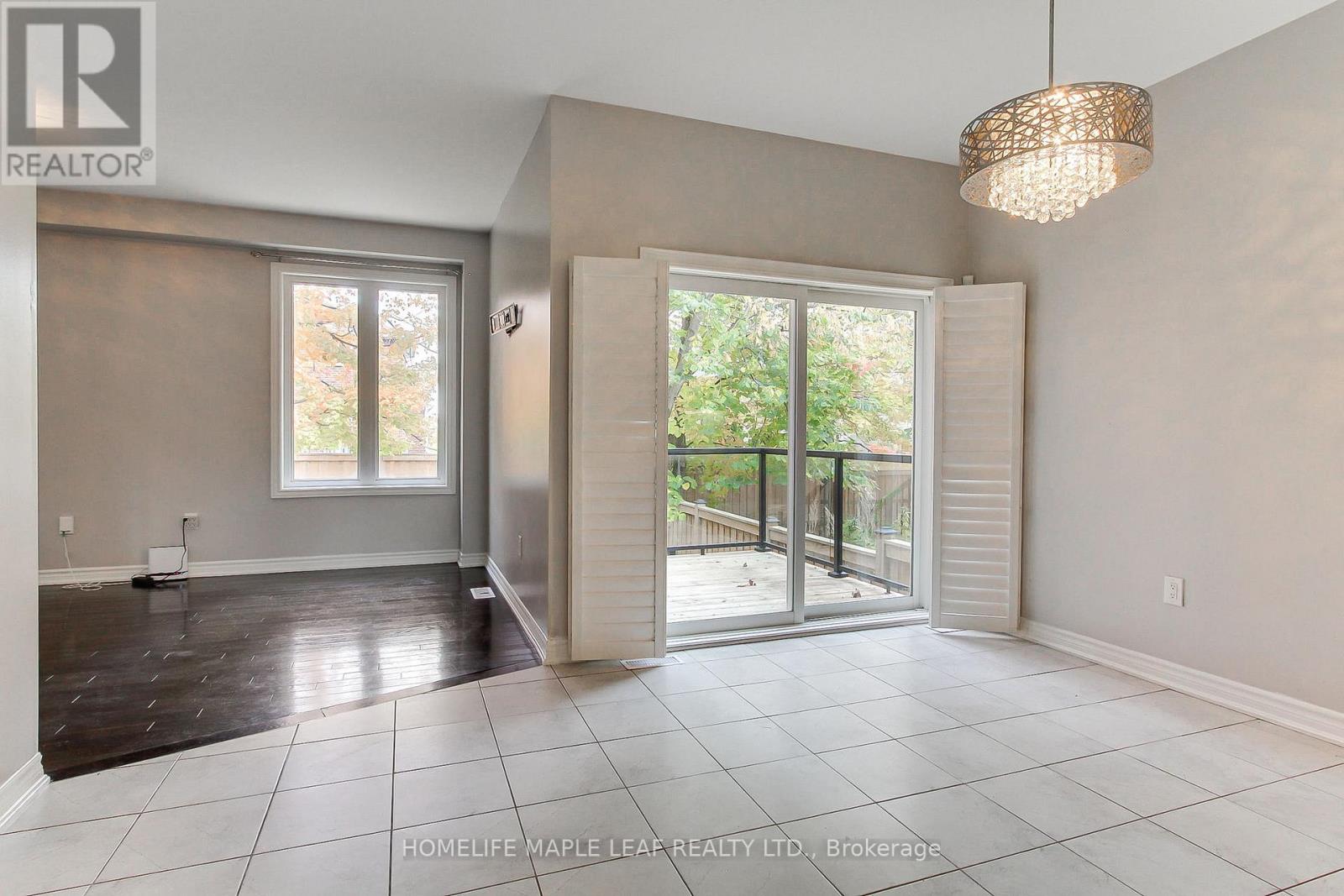 2180 Dawson Crescent, Innisfil, Ontario  L9S 0H1 - Photo 11 - N12474349