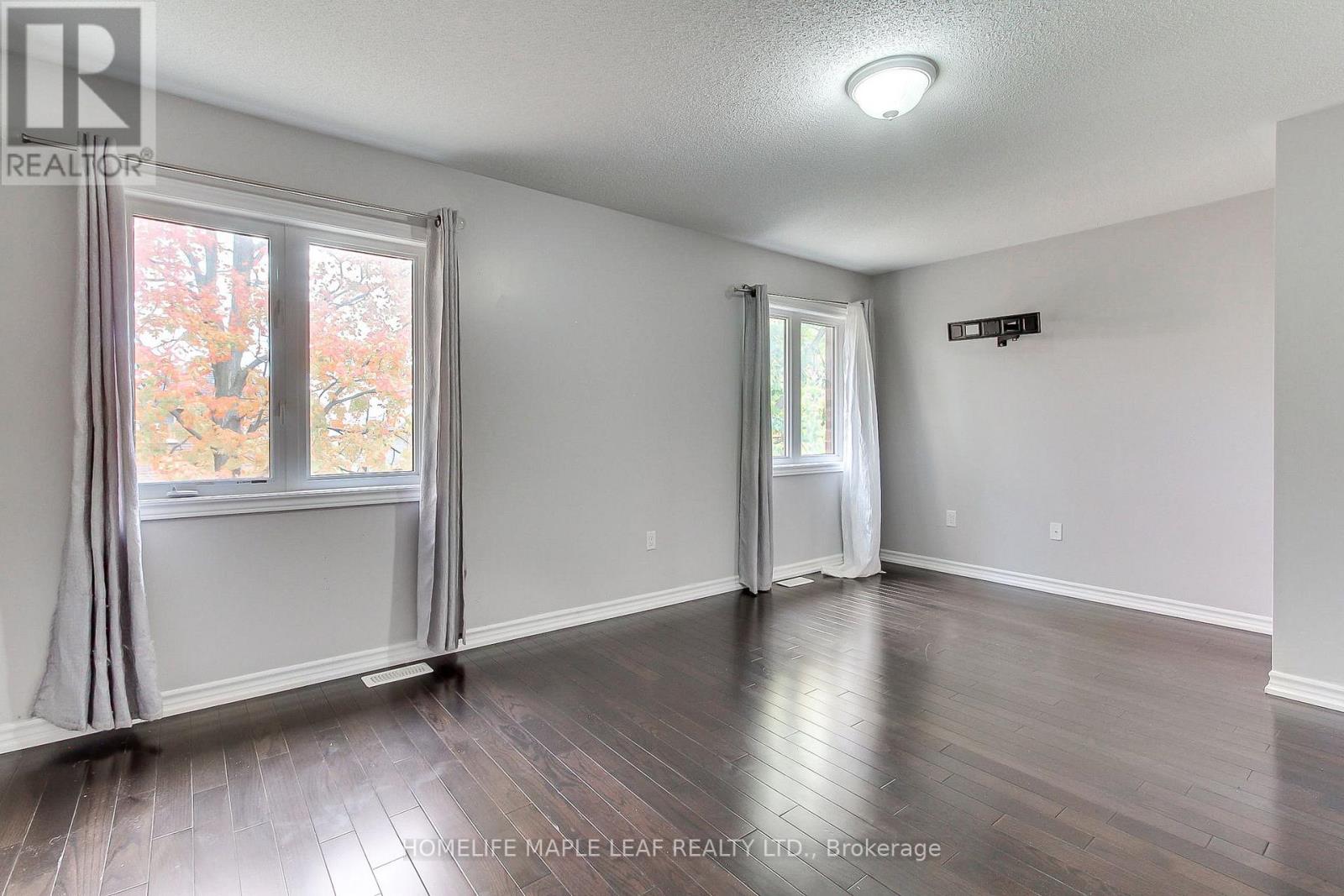 2180 Dawson Crescent, Innisfil, Ontario  L9S 0H1 - Photo 24 - N12474349