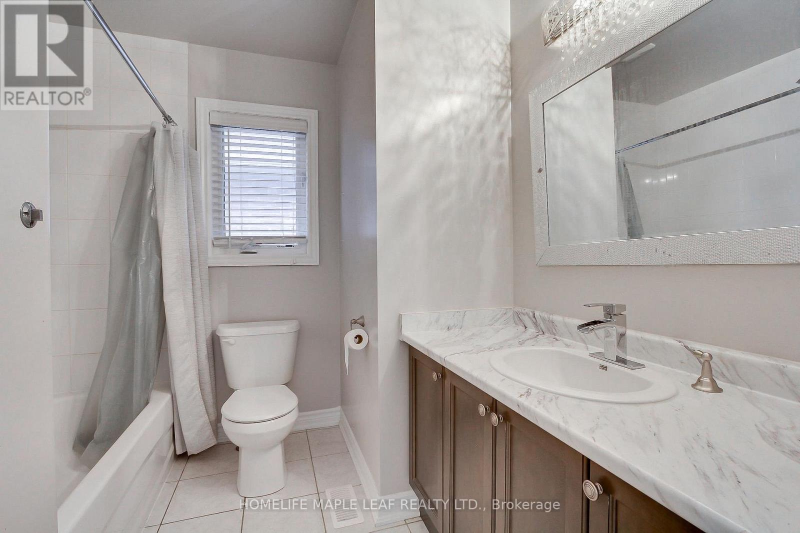 2180 Dawson Crescent, Innisfil, Ontario  L9S 0H1 - Photo 35 - N12474349