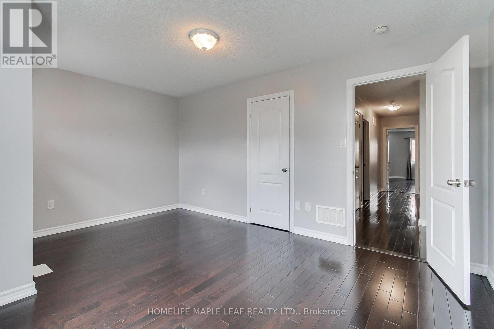 2180 Dawson Crescent, Innisfil, Ontario  L9S 0H1 - Photo 34 - N12474349