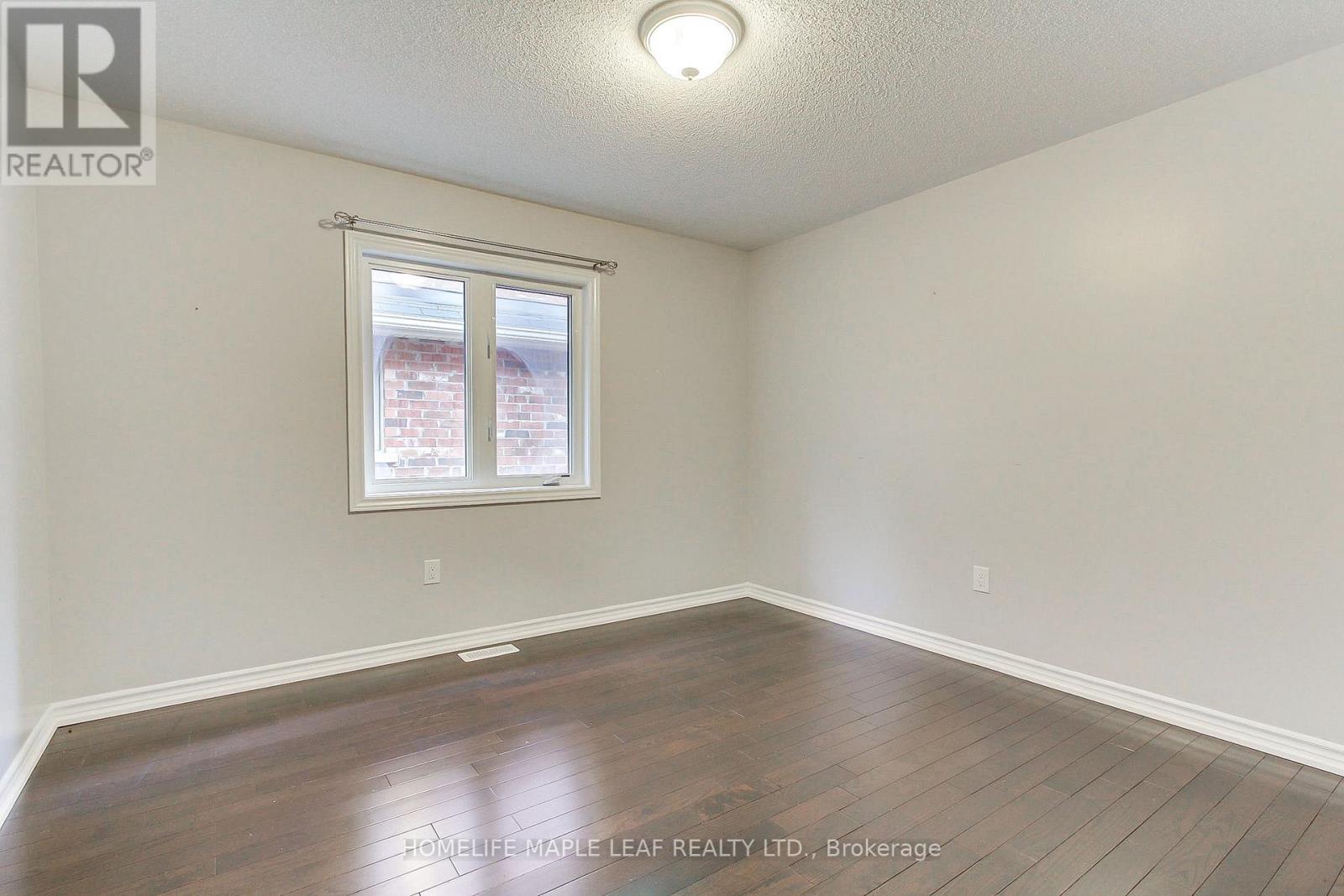 2180 Dawson Crescent, Innisfil, Ontario  L9S 0H1 - Photo 30 - N12474349