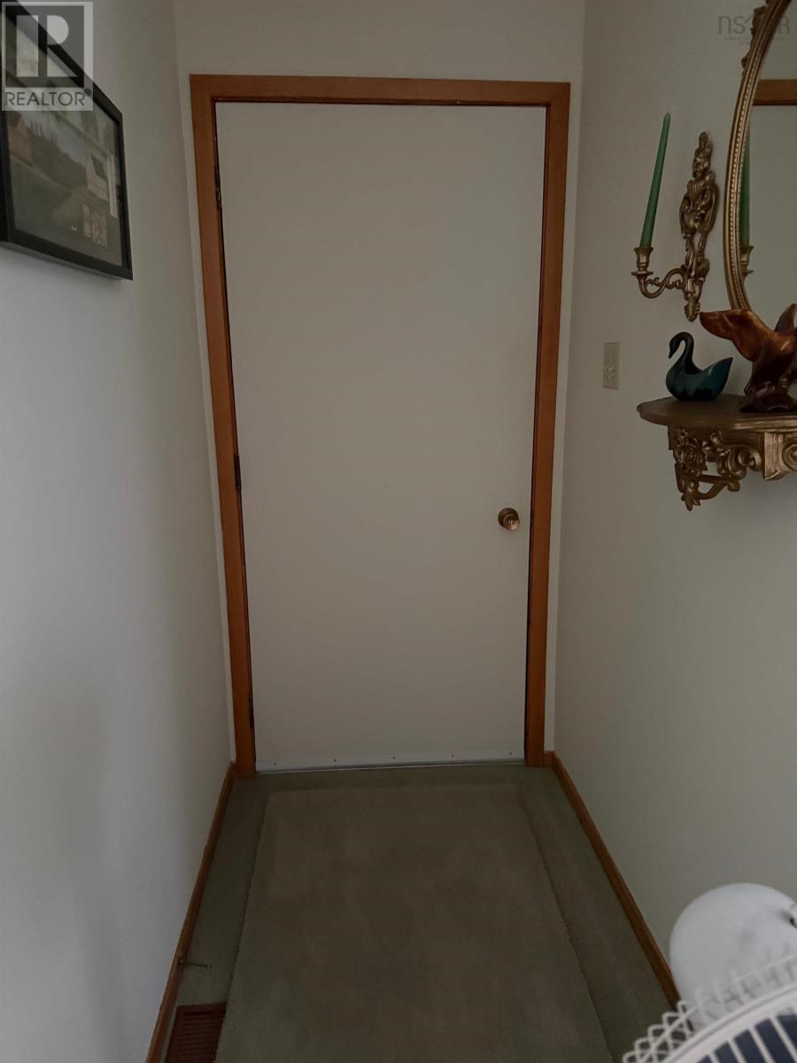 44 Pinehurst Avenue, Bridgewater, Nova Scotia  B4V 3A4 - Photo 10 - 202526365