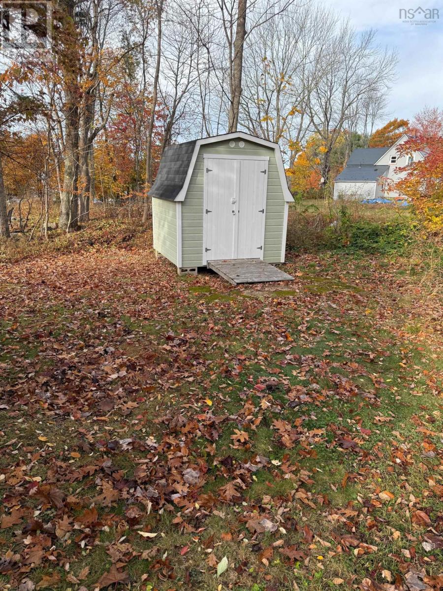 44 Pinehurst Avenue, Bridgewater, Nova Scotia  B4V 3A4 - Photo 20 - 202526365