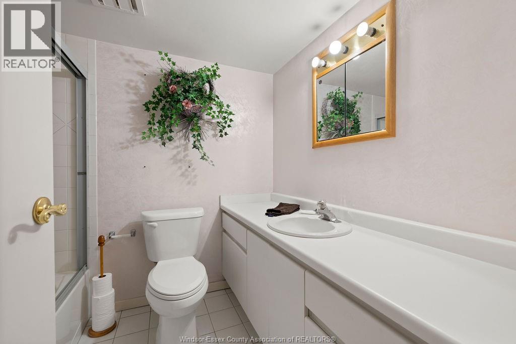 3601 Riverside Drive Unit# 901, Windsor, Ontario  N8Y 4Y2 - Photo 14 - 25027031