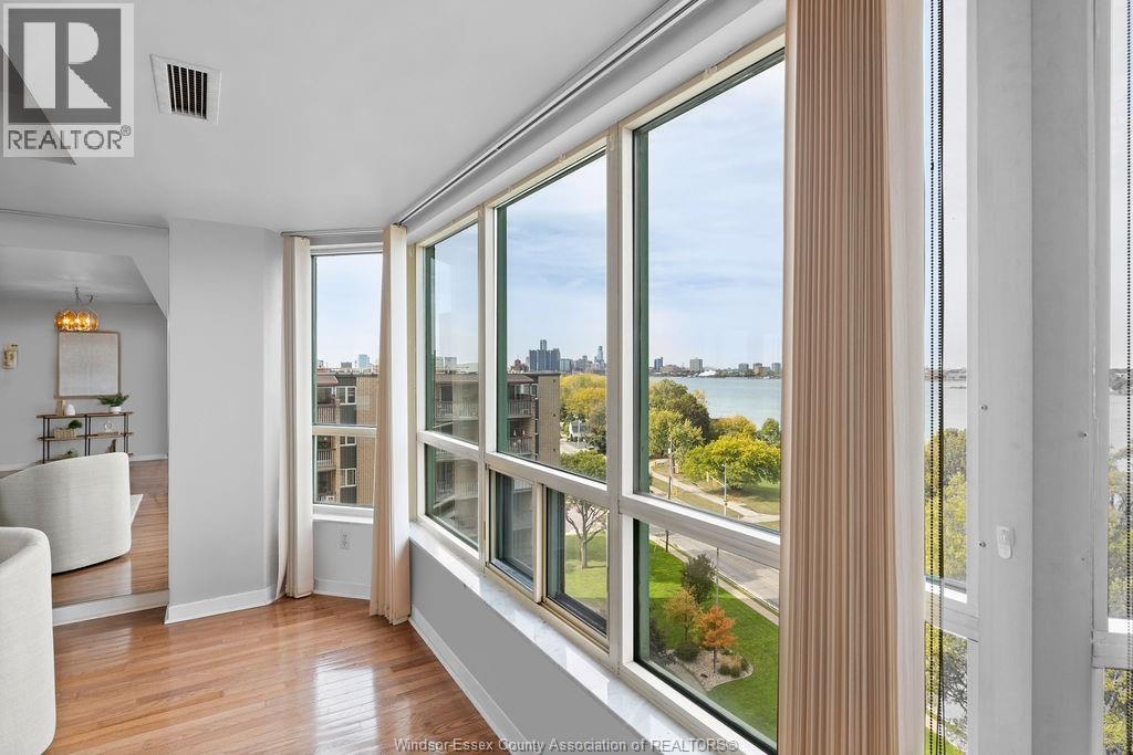 3601 Riverside Drive Unit# 901, Windsor, Ontario  N8Y 4Y2 - Photo 4 - 25027031