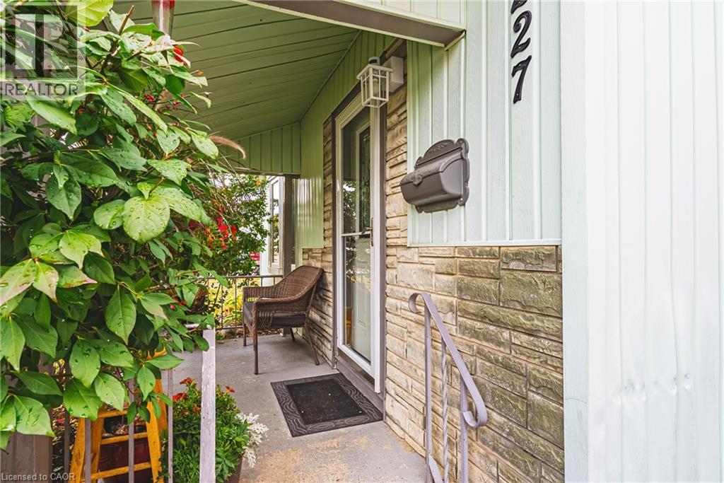 227 Schlueter Street, Cambridge, Ontario  N3H 4B6 - Photo 2 - 40781795