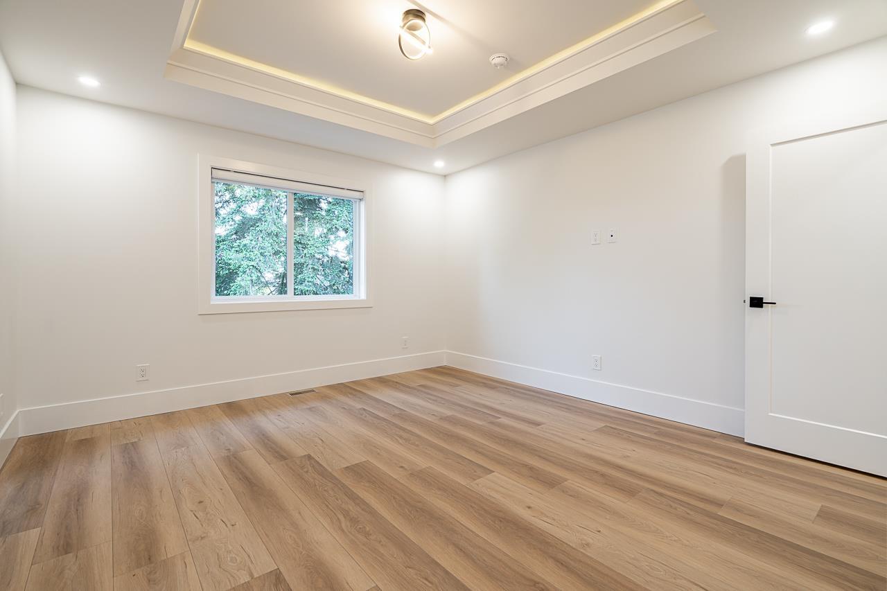 15492 Thrift Avenue, White Rock, British Columbia  V4B 2L9 - Photo 19 - R3059723