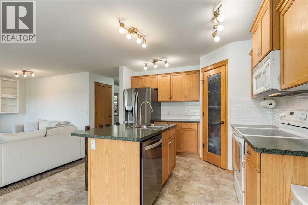 170 Sagewood Landing Sw, Airdrie, Alberta  T4B 3N5 - Photo 8 - A2243135