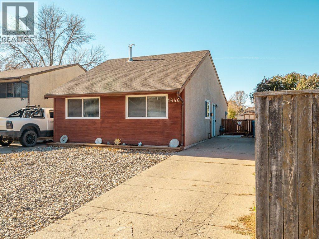 1646 St George Road N, Lethbridge, Alberta  T1H 5A1 - Photo 2 - A2266530