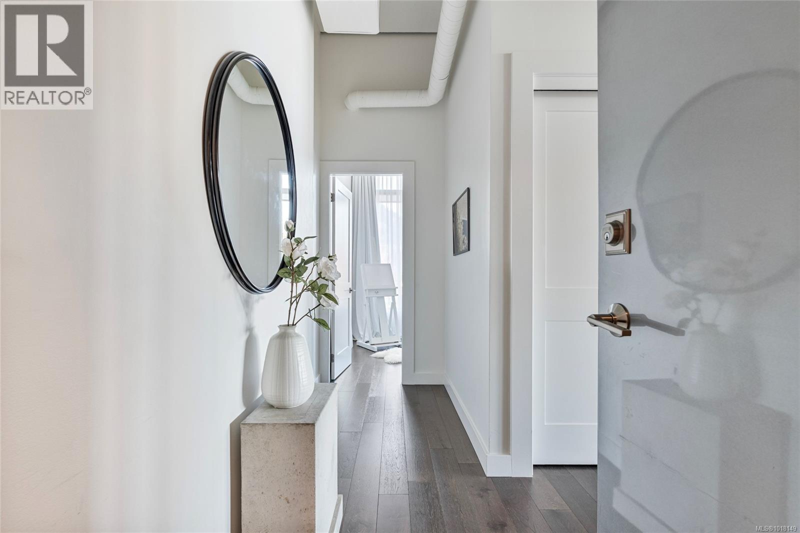 205 2049 Country Club Way, Langford, British Columbia V9B 0H8 - Photo 15 - 1018149