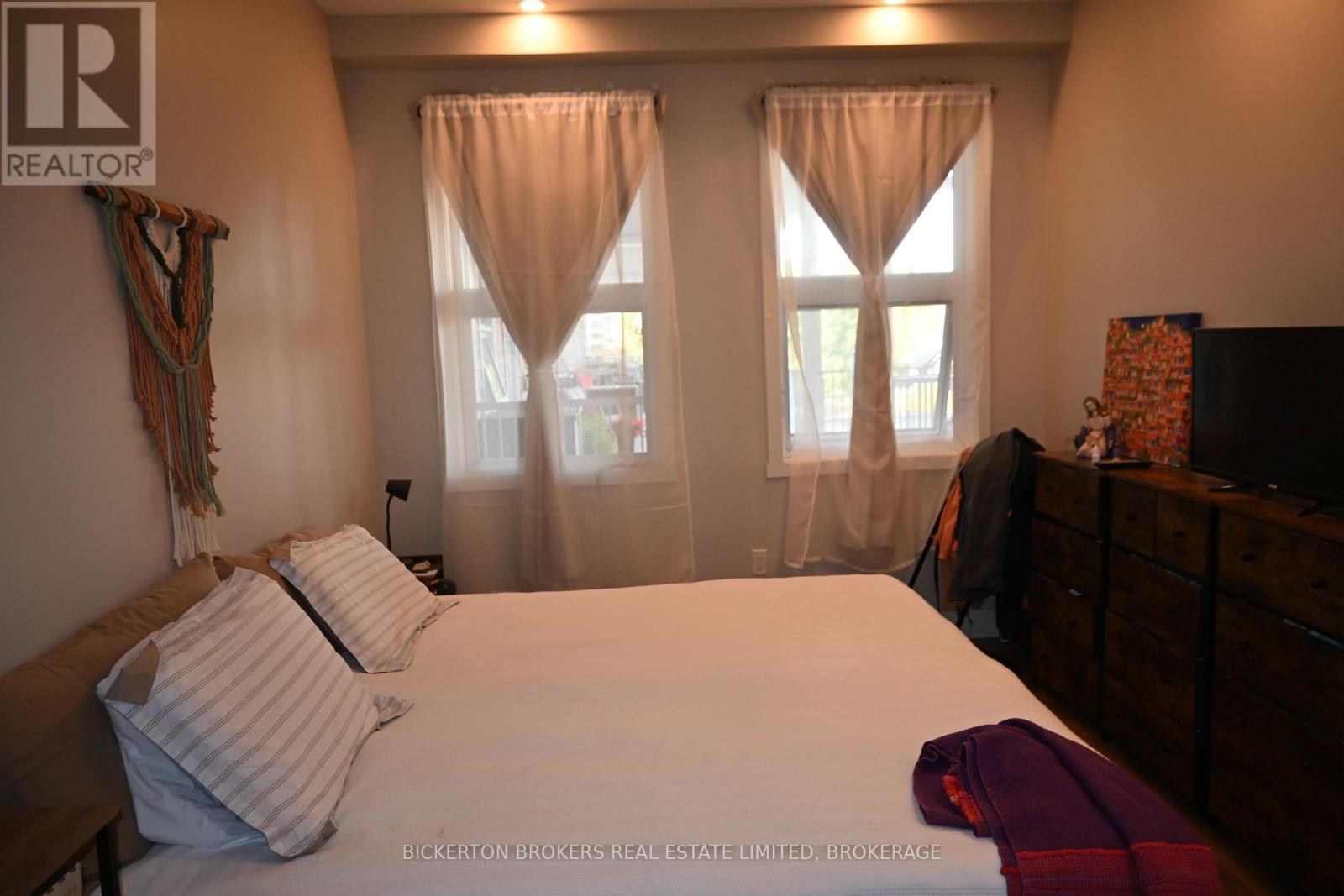 207 - 130 Water Street, Gananoque, Ontario  K7G 0A8 - Photo 15 - X12478992
