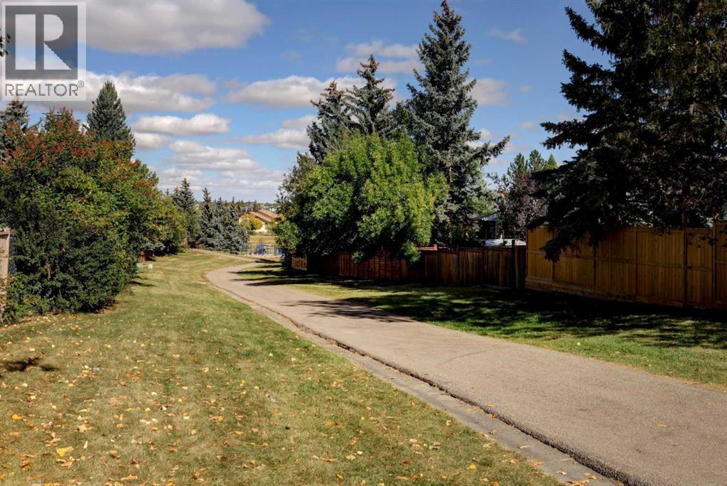 139 Berkshire Place Nw, Calgary, Alberta  T3K 1Z7 - Photo 42 - A2259356