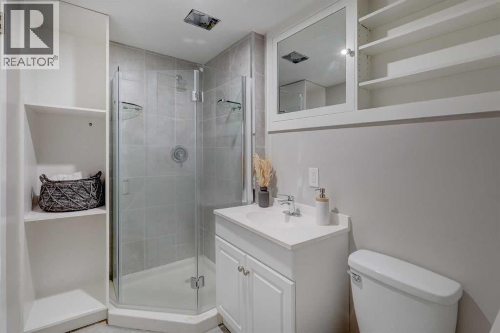 139 Berkshire Place Nw, Calgary, Alberta  T3K 1Z7 - Photo 35 - A2259356