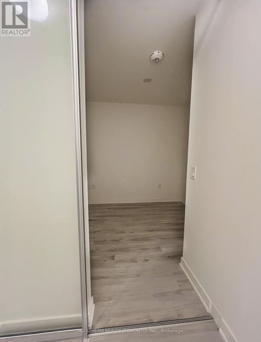 613n - 120 Broadway Avenue, Toronto, Ontario  M4P 1V6 - Photo 16 - C12478878