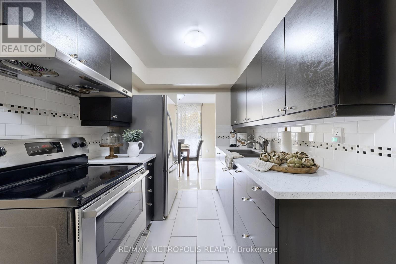 206 - 260 Seneca Hill Drive, Toronto, Ontario  M2J 4S6 - Photo 18 - C12478893