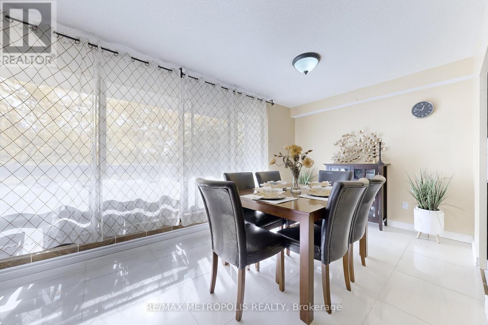 206 - 260 Seneca Hill Drive, Toronto, Ontario  M2J 4S6 - Photo 23 - C12478893