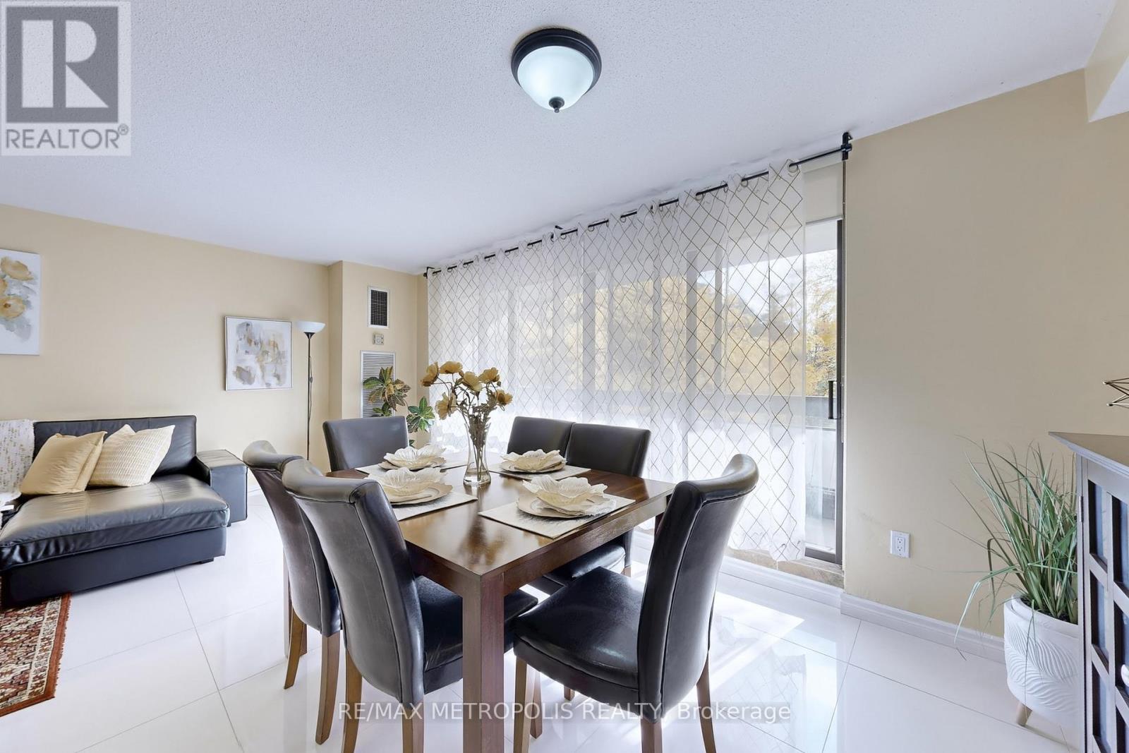 206 - 260 Seneca Hill Drive, Toronto, Ontario  M2J 4S6 - Photo 24 - C12478893