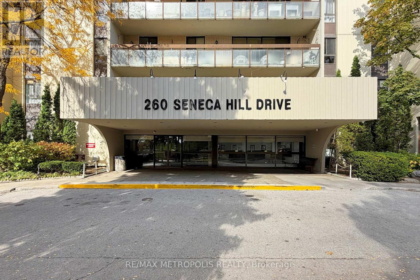 206 - 260 Seneca Hill Drive, Toronto, Ontario  M2J 4S6 - Photo 4 - C12478893