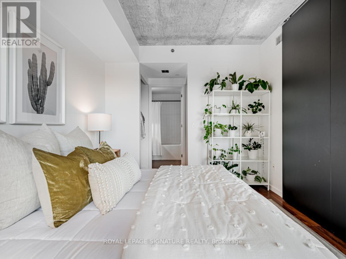 405 - 51 Trolley Crescent, Toronto, Ontario  M5A 0E9 - Photo 17 - C12478894