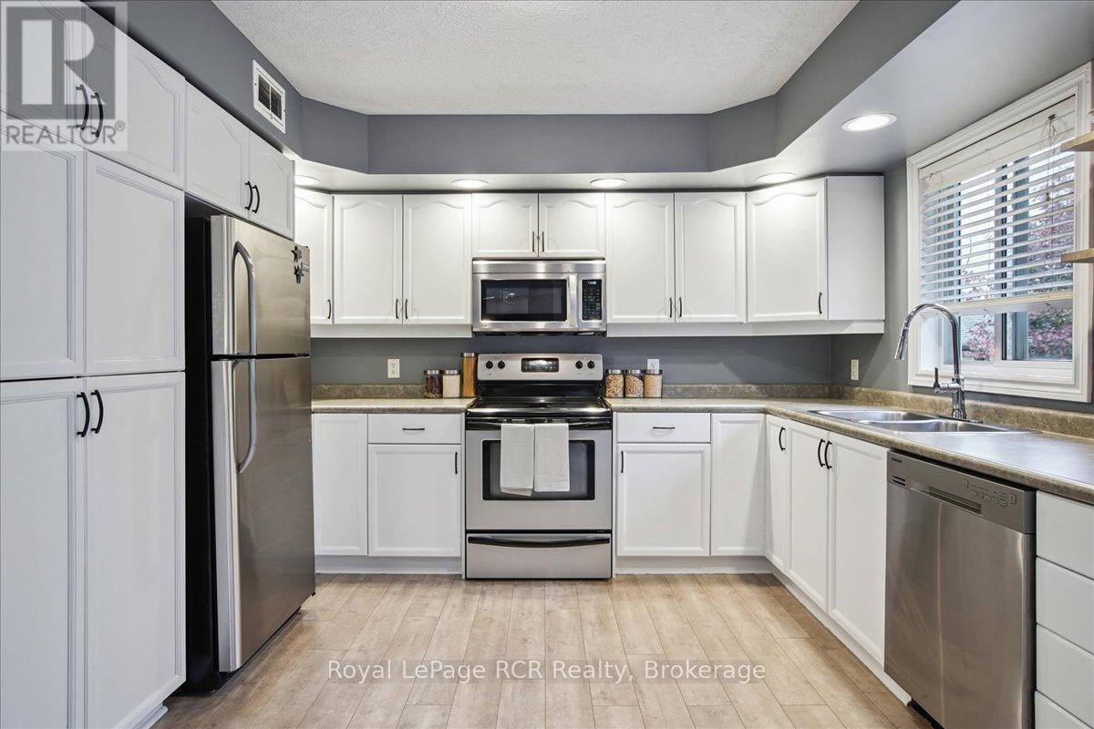 741 25th A Street E, Owen Sound, Ontario  N4K 6V1 - Photo 15 - X12478977