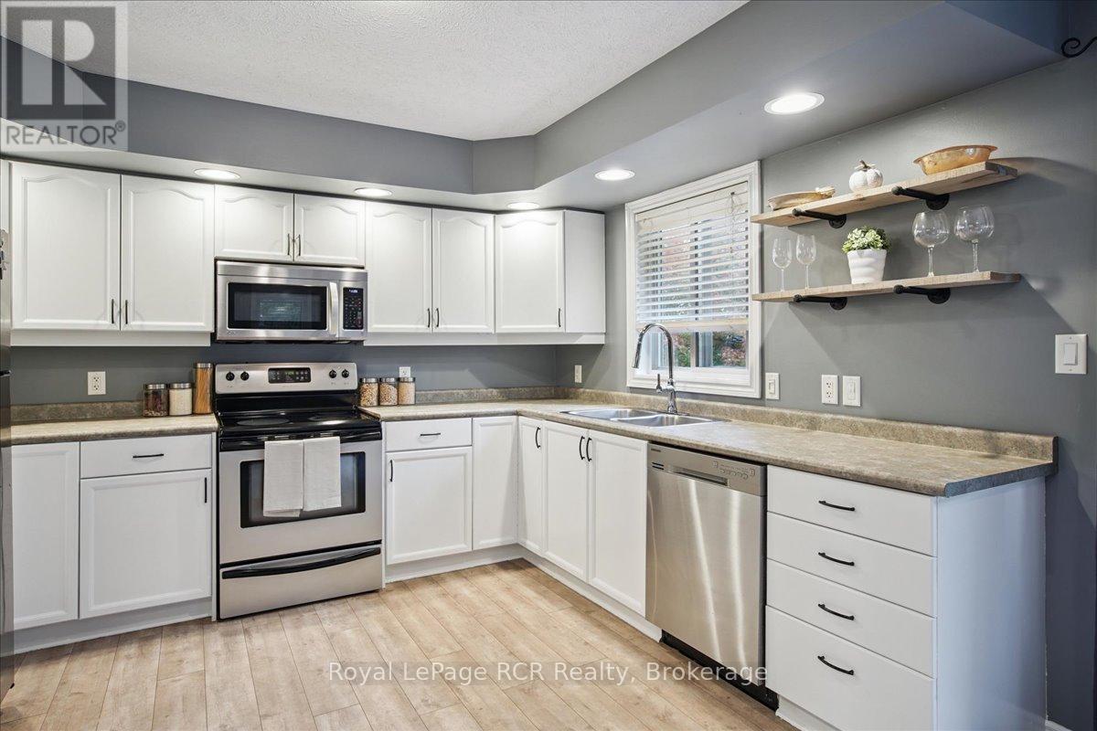 741 25th A Street E, Owen Sound, Ontario  N4K 6V1 - Photo 16 - X12478977