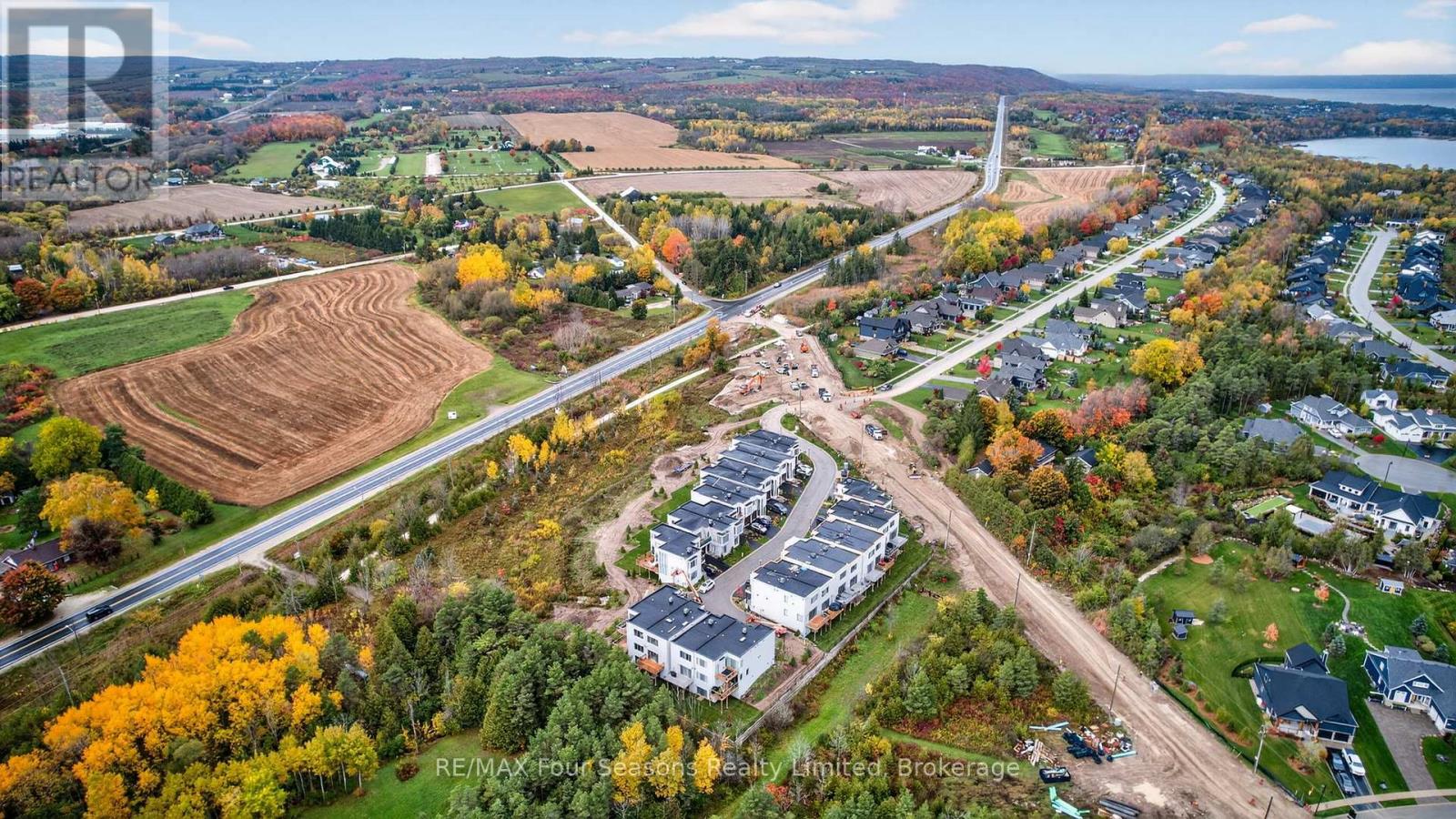 25 Waterview Lane, Blue Mountains, Ontario  N0H 2P0 - Photo 29 - X12479008