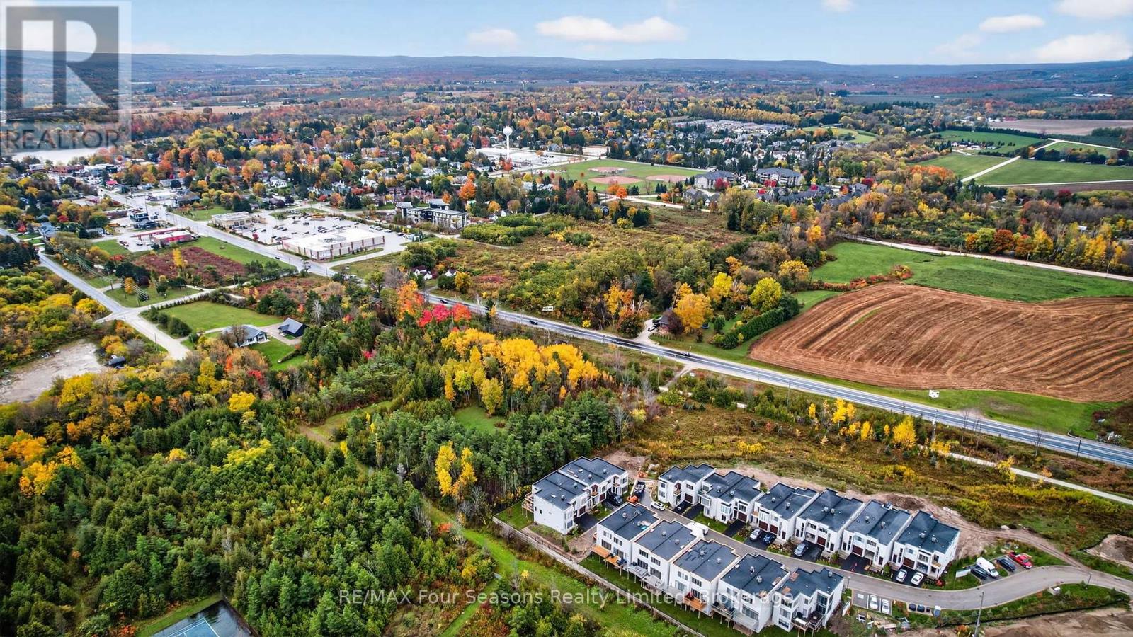 25 Waterview Lane, Blue Mountains, Ontario  N0H 2P0 - Photo 31 - X12479008