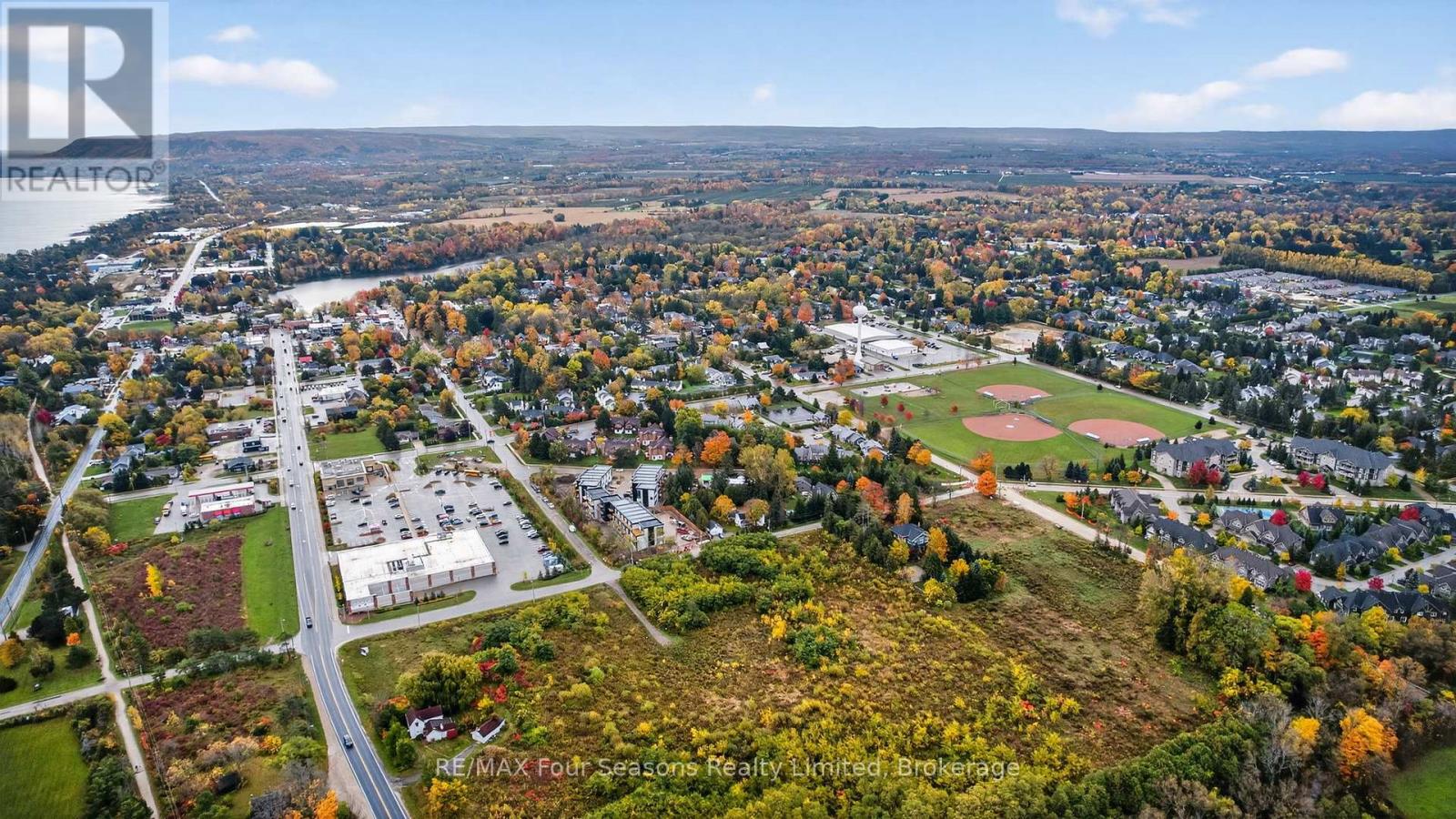 25 Waterview Lane, Blue Mountains, Ontario  N0H 2P0 - Photo 32 - X12479008